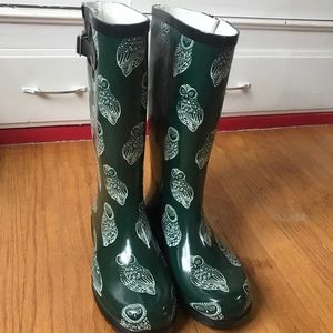 NEVER WORN Rain Boots
